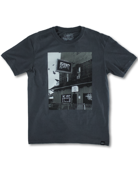 Camiseta Blunt Preta The Wolff I Feed Chumbo