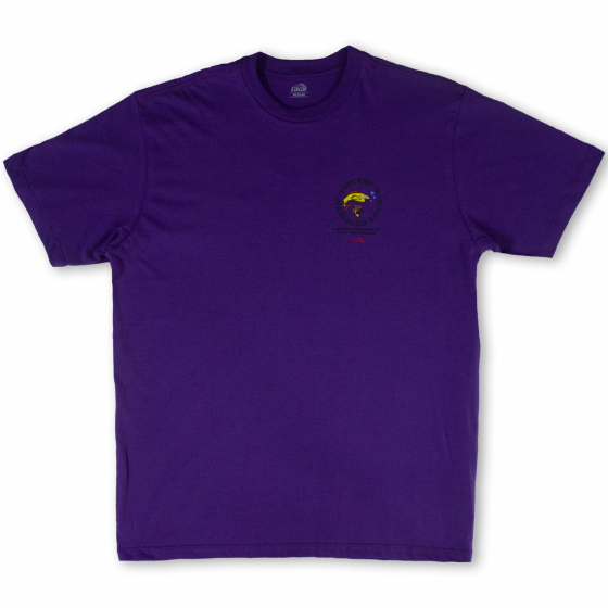 Detalhe Camiseta Collab Lakai x Vincents Mariscos Purple Lakai Limited - Estilo Urbano